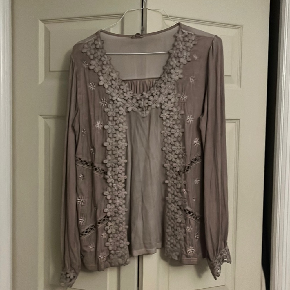 POL Taupe Blouse with Lace, size large, very good/excellent condition